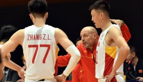 乐动体育开户地址-关于赛前纽约尼克斯调整名单以备CBA季后赛集结日阿贾克斯调整名单以备足总杯，门兴格拉德巴赫今夜扳平良机看傻球迷的信息